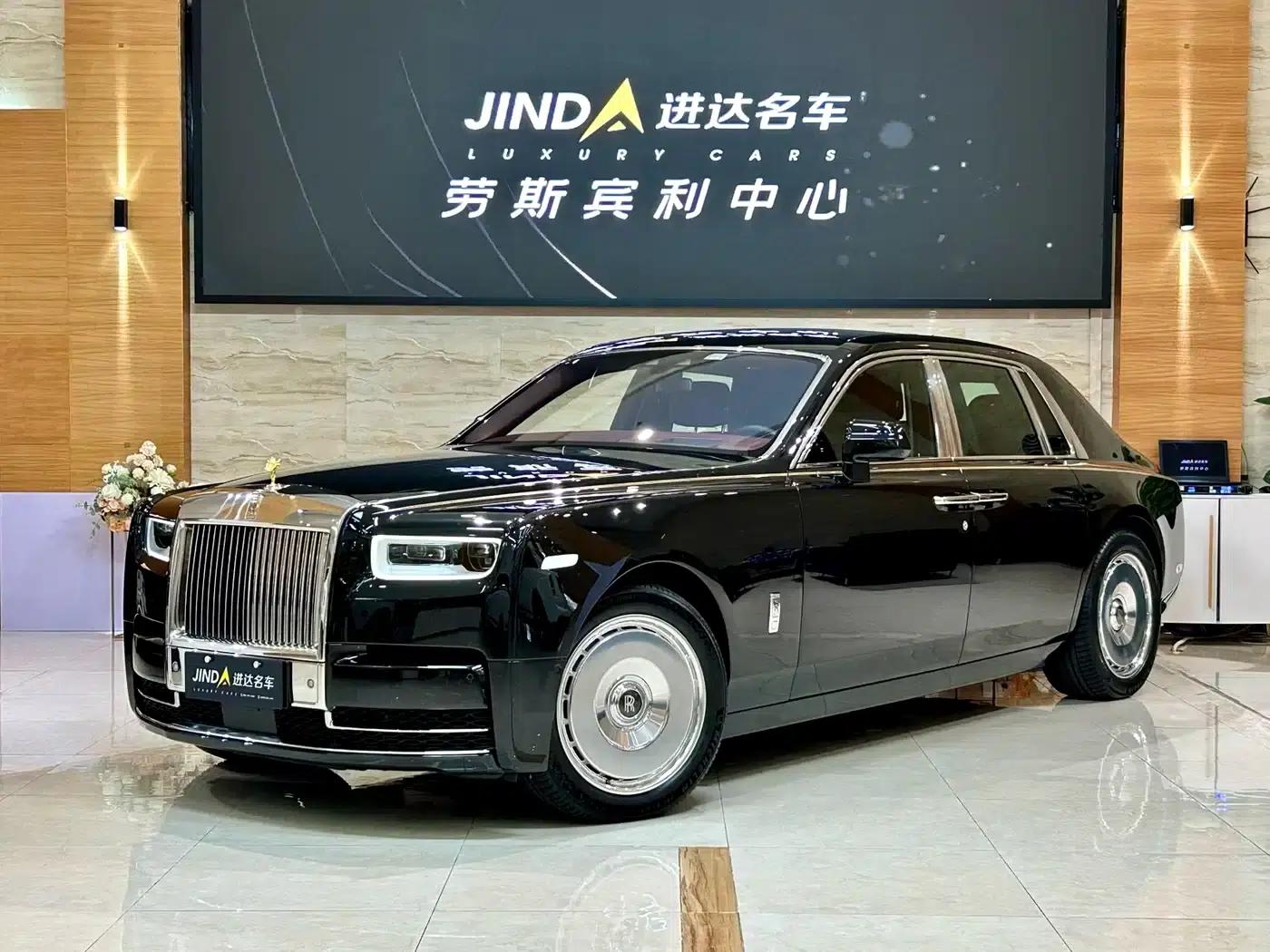 2018 Phantom 6.7T Standard Wheelbase — миниатюра 1