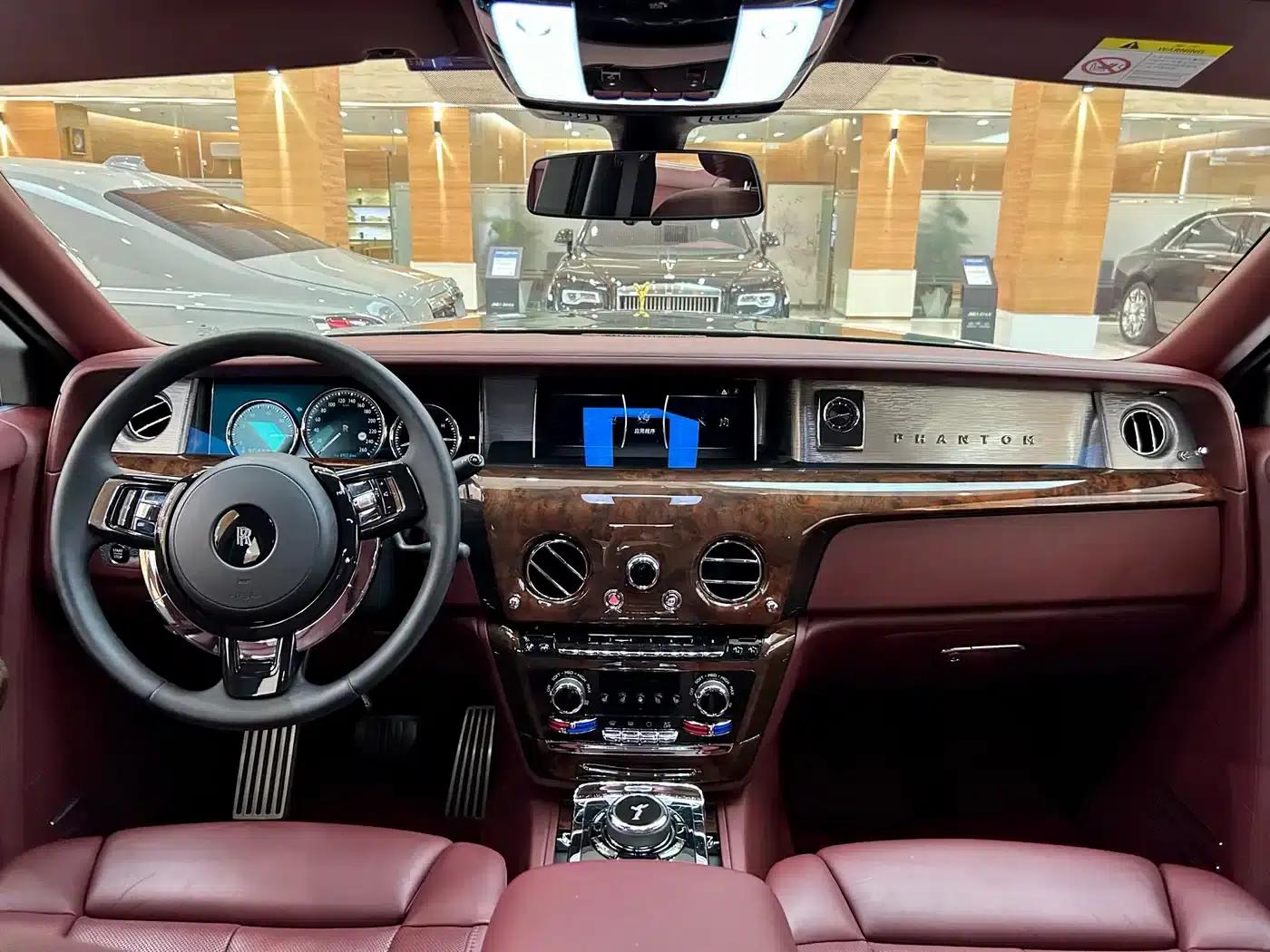 2018 Phantom 6.7T Standard Wheelbase — миниатюра 12