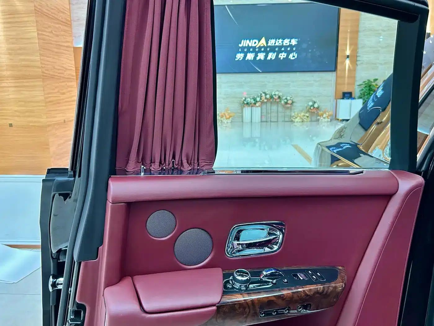 2018 Phantom 6.7T Standard Wheelbase — миниатюра 20