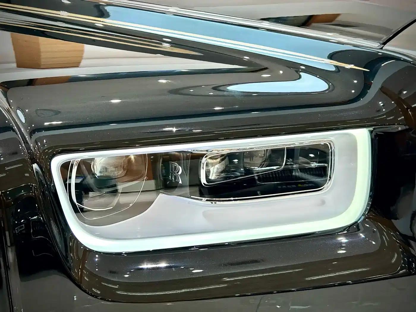 2018 Phantom 6.7T Standard Wheelbase — миниатюра 22