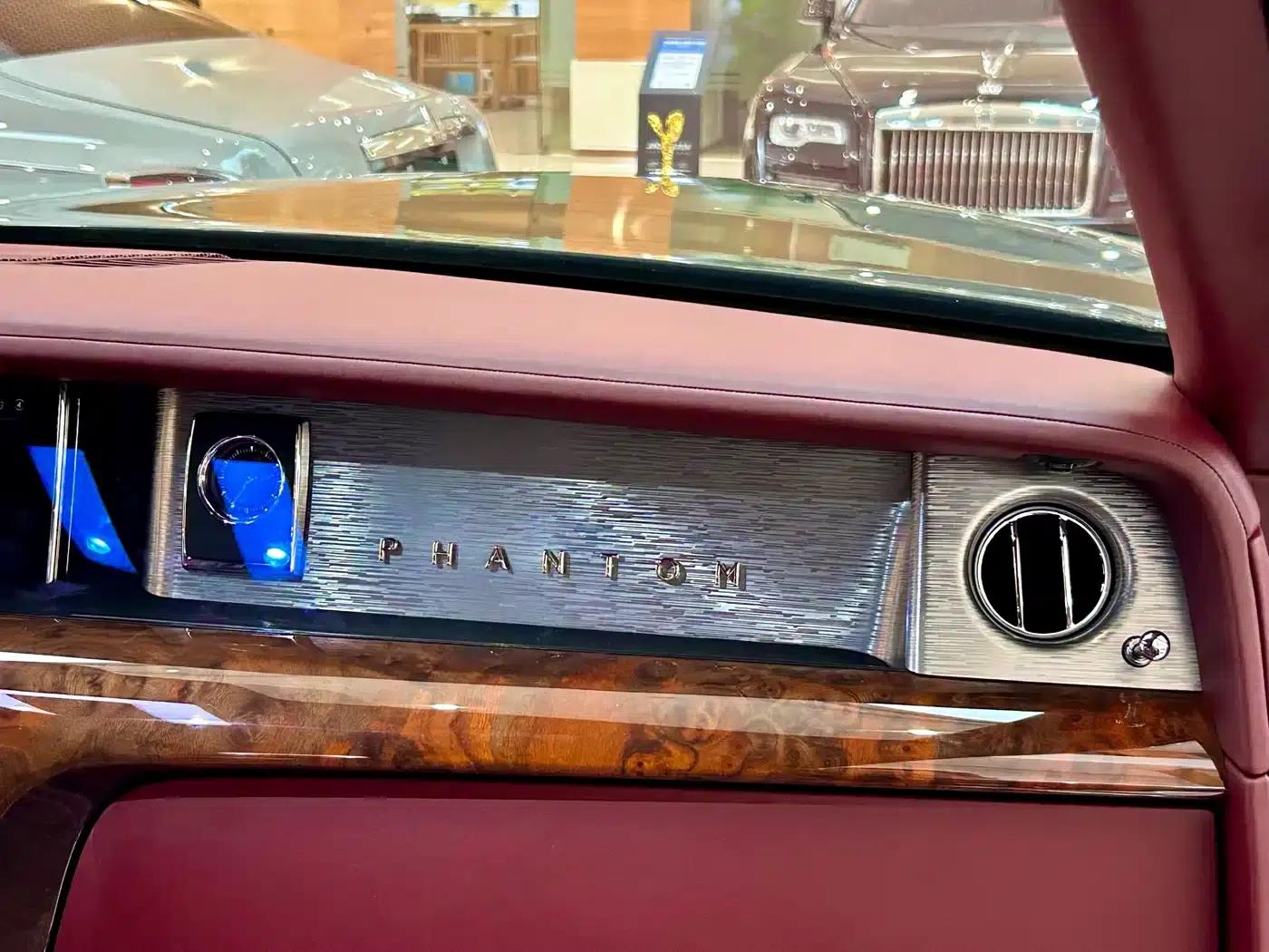 2018 Phantom 6.7T Standard Wheelbase — миниатюра 6