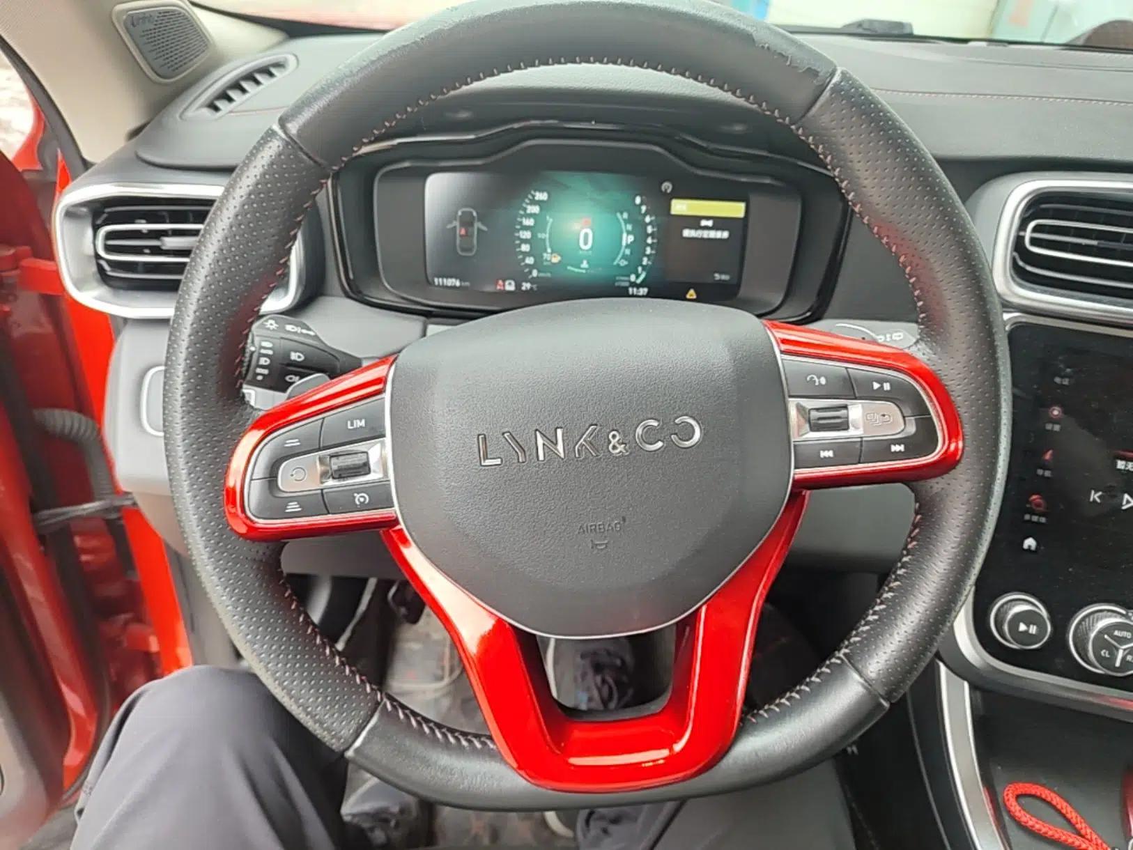 Lynk & Co 01 2019 2.0T Four-Wheel Drive Genie Pro Version China V Emission Standard — миниатюра 13