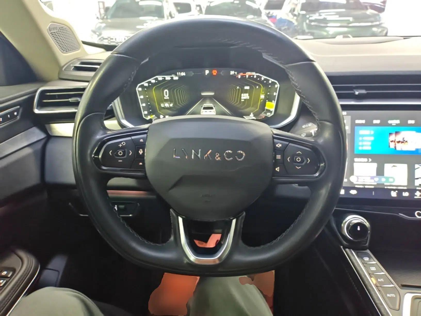 Lynk & Co 01 2021 2.0TD Two-Wheel-Drive Pro Trim — миниатюра 13