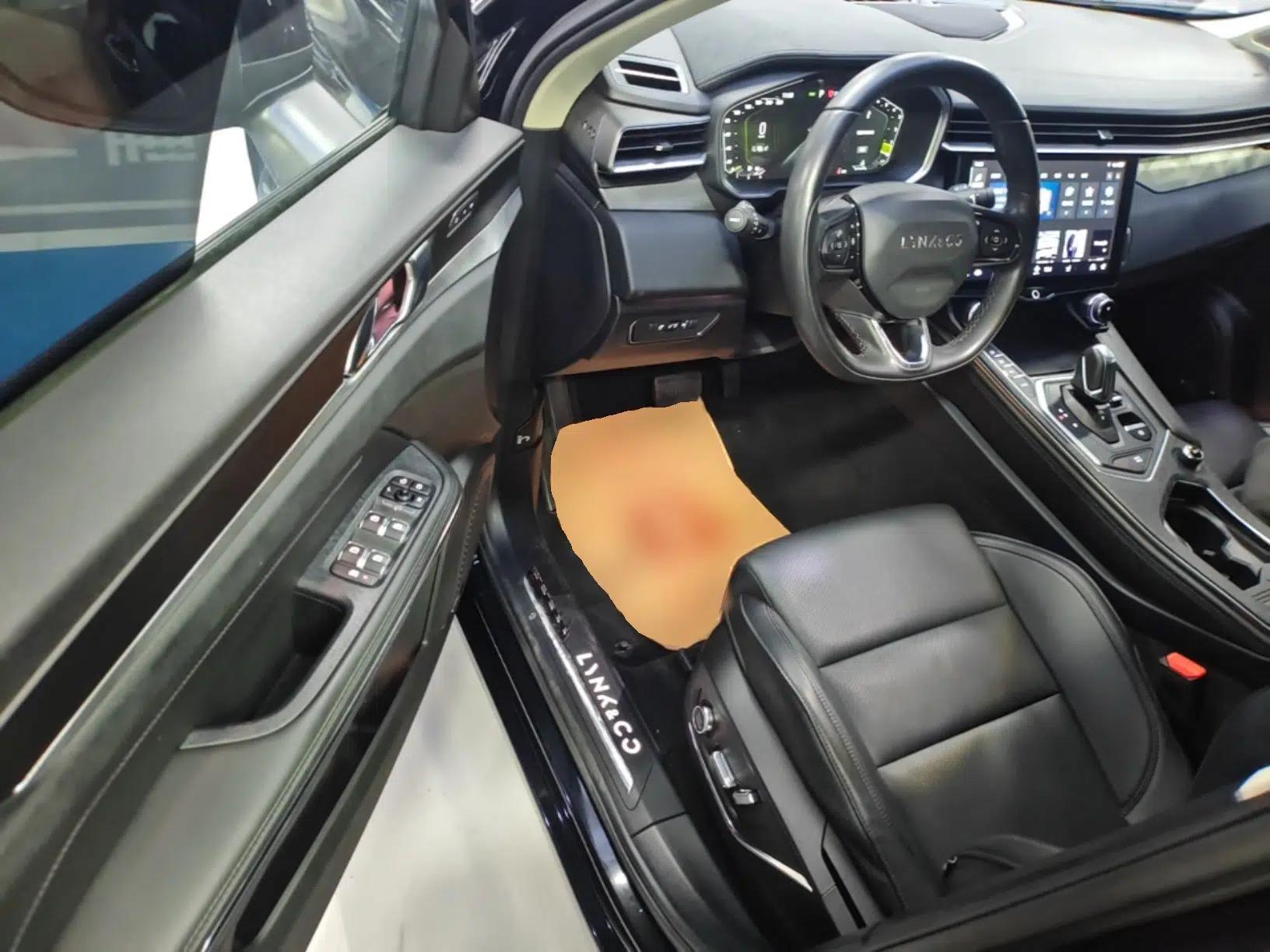 Lynk & Co 01 2021 2.0TD Two-Wheel-Drive Pro Trim — миниатюра 18