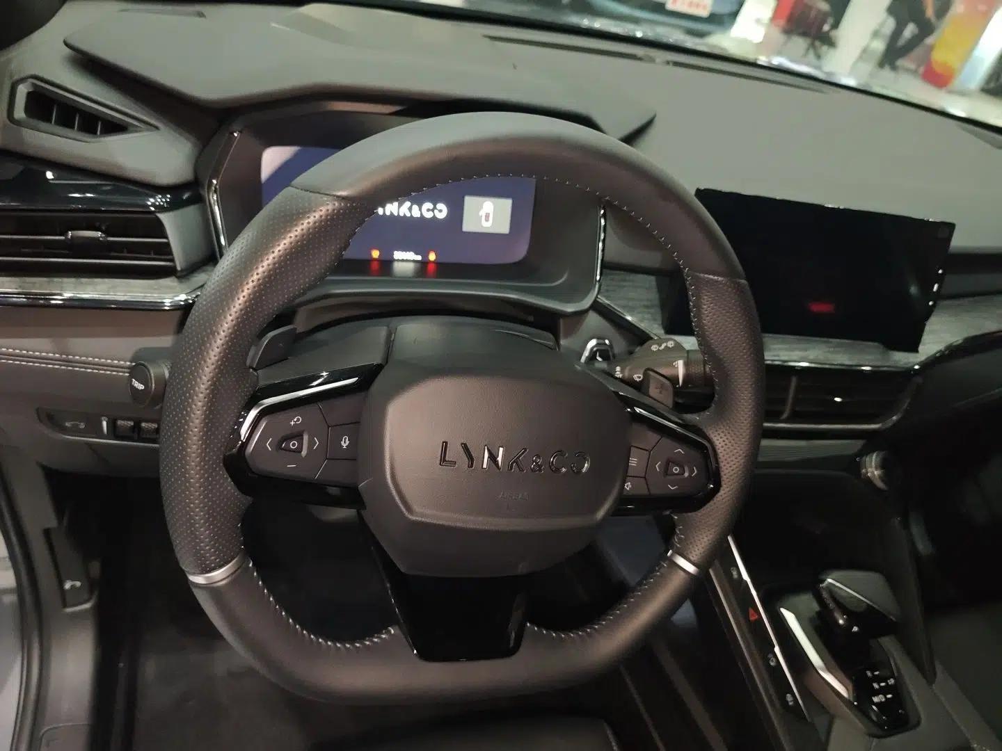 Lynk & Co 06 2020 1.5T JinPro model — миниатюра 8