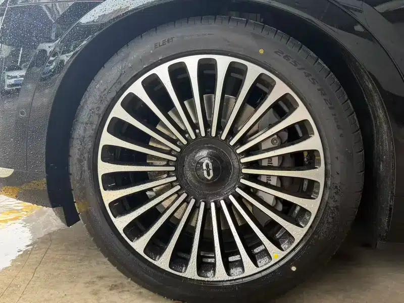 Wenjie M9 2025 Extended Range Max 5-Seat Version (192-line LiDAR) — миниатюра 17