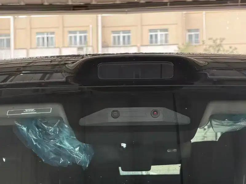 Wenjie M9 2025 Extended Range Max 5-Seat Version (192-line LiDAR) — миниатюра 18