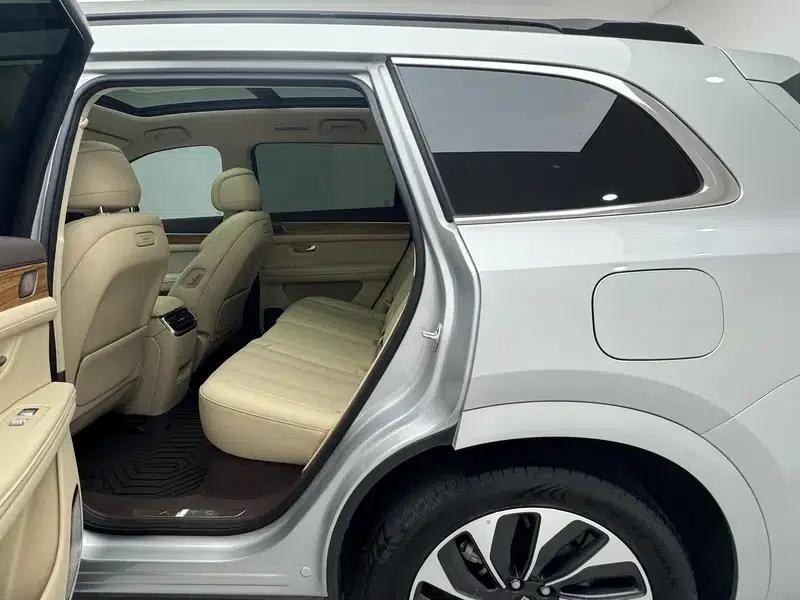 Wenjie M7 2024 Max 5-seater 4WD Intelligent Driving Edition — миниатюра 18