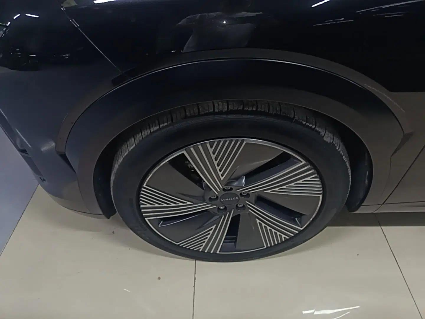 Lynk & Co 08 EM-P 2023 120km Long-Range Halo — миниатюра 10