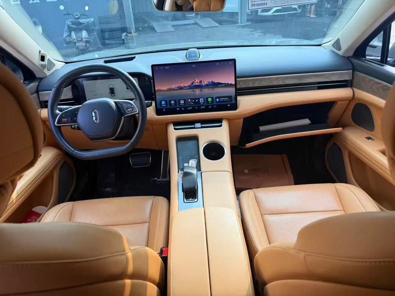 Wenjie M5 2022 Extended Range AWD Performance Edition — миниатюра 7