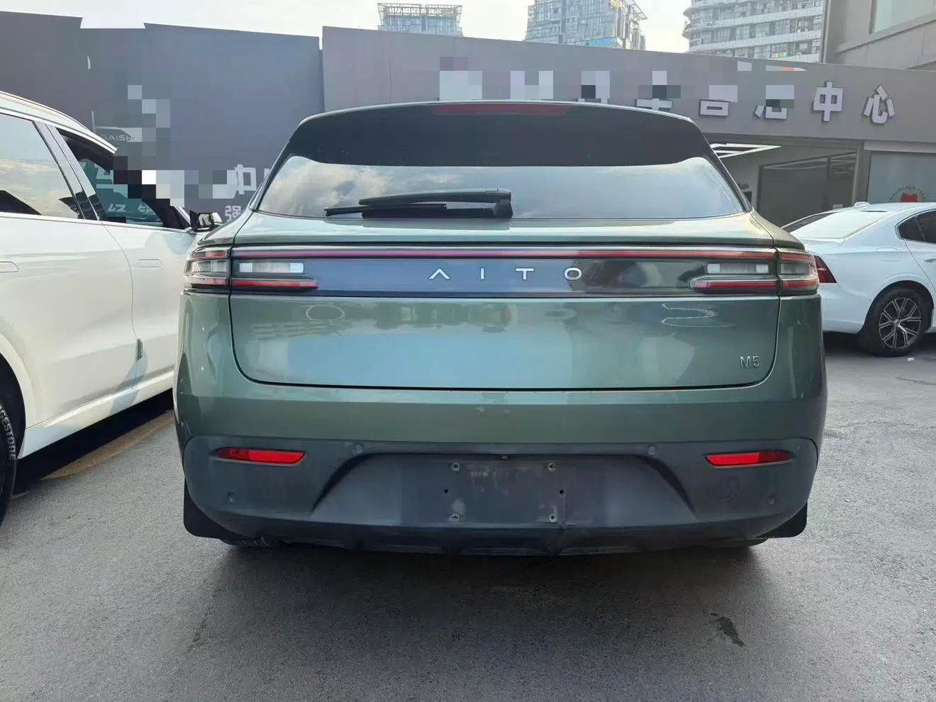 Wenjie M5 2022 Extended Range AWD Performance Edition — миниатюра 9