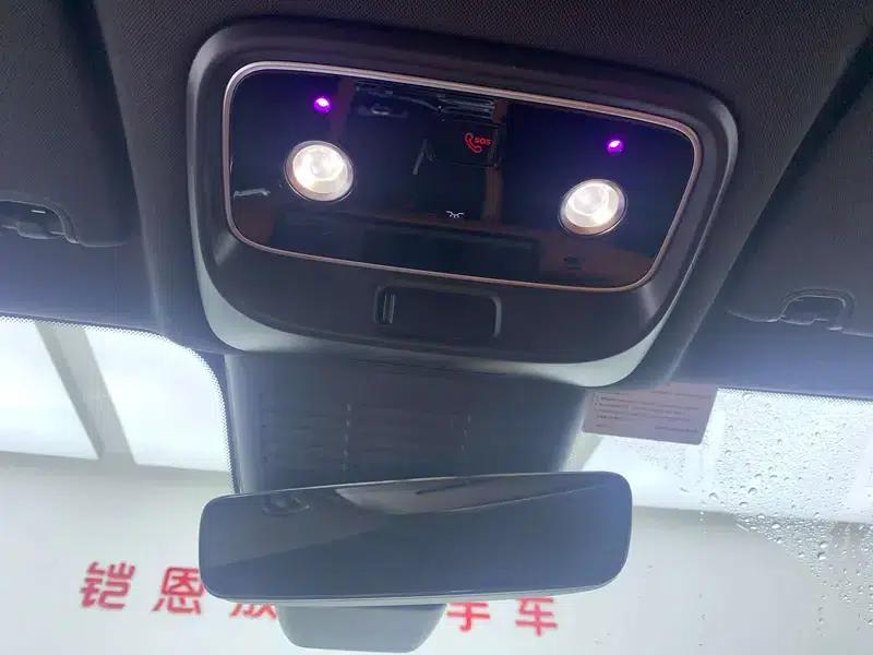 Wenjie M5 2025 Extended Range Ultra 4WD Version — миниатюра 12