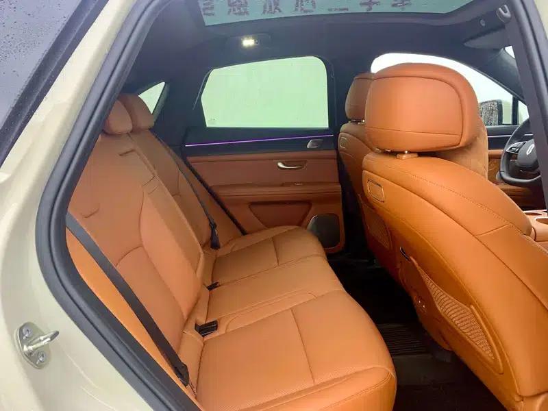 Wenjie M5 2025 Extended Range Ultra 4WD Version — миниатюра 24