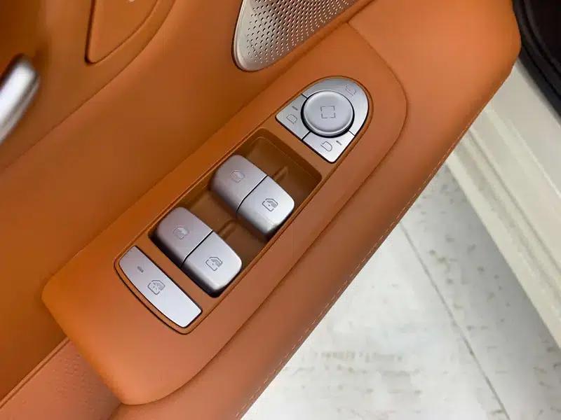 Wenjie M5 2025 Extended Range Ultra 4WD Version — миниатюра 27