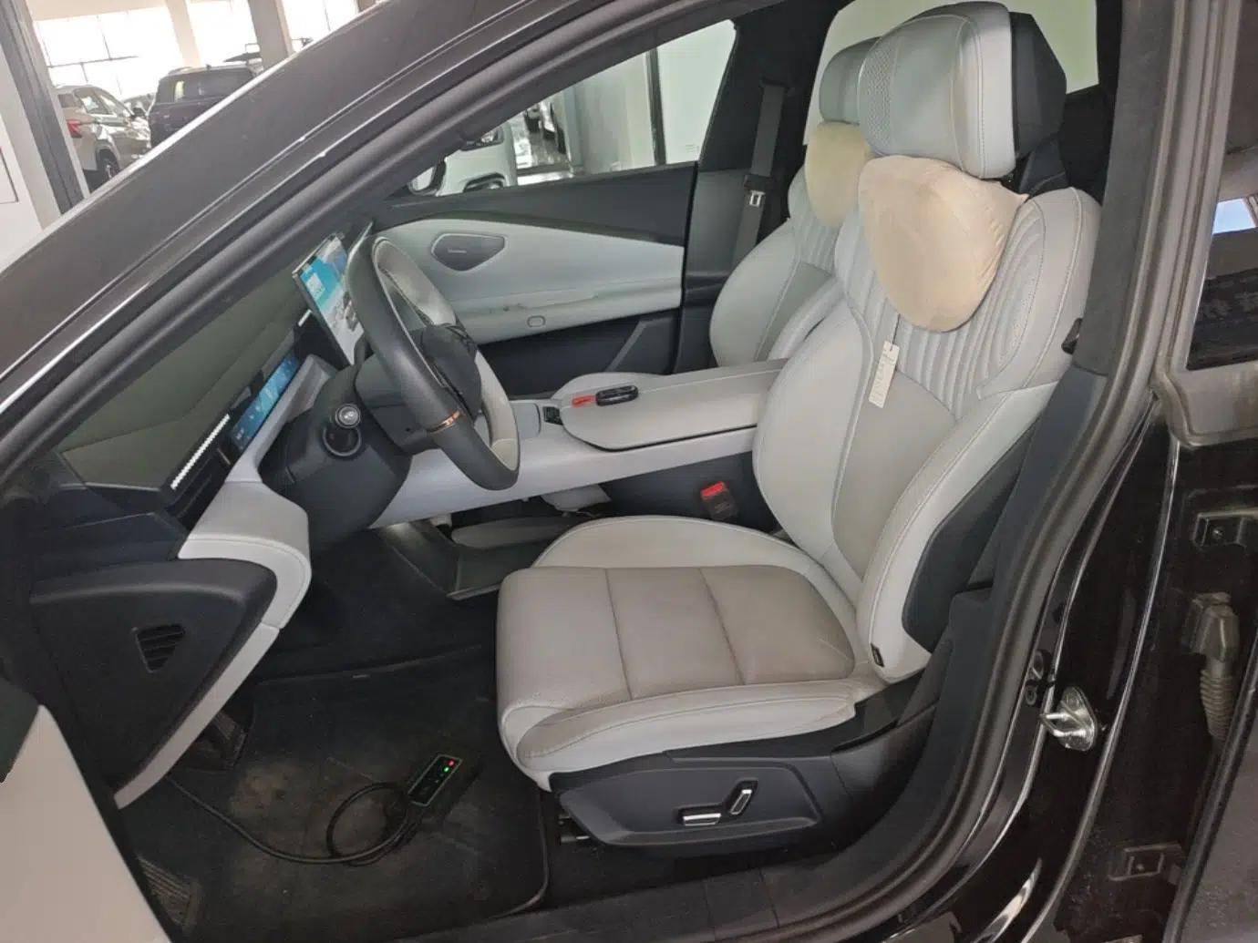 Lynk & Co Z10 2025 95 kWh 766 km Range Rear-Wheel Drive Max — миниатюра 22