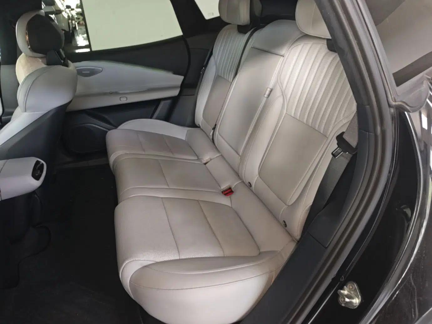 Lynk & Co Z10 2025 95 kWh 766 km Range Rear-Wheel Drive Max — миниатюра 25