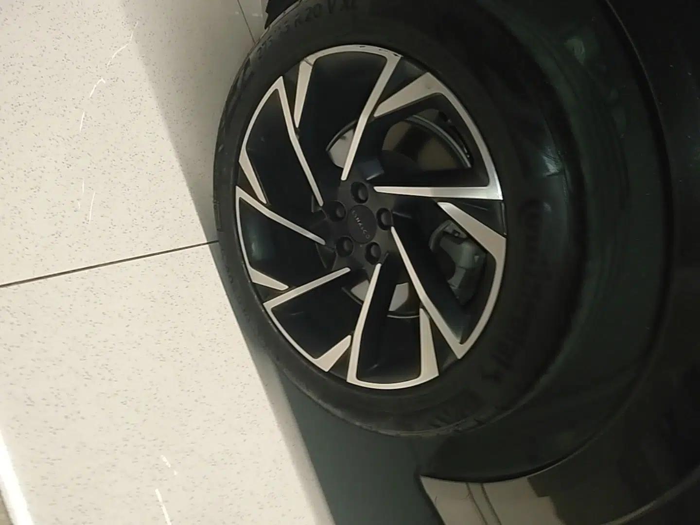 Lynk & Co 09 EM-P 2021 2.0T PHEV Halo Six-Seater — миниатюра 11