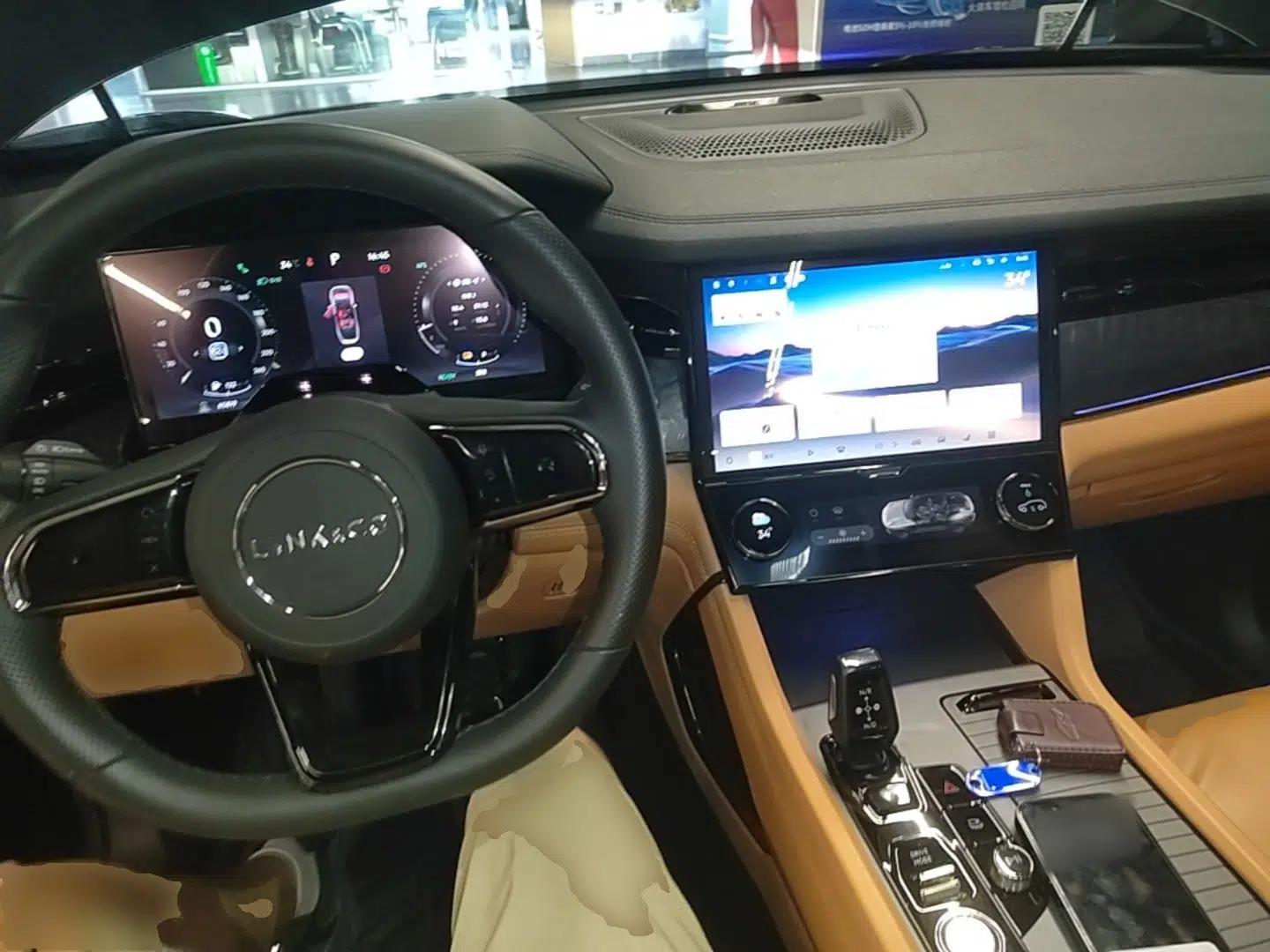 Lynk & Co 09 EM-P 2021 2.0T PHEV Halo Six-Seater — миниатюра 12