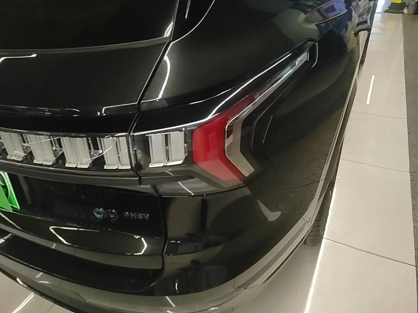 Lynk & Co 09 EM-P 2021 2.0T PHEV Halo Six-Seater — миниатюра 9