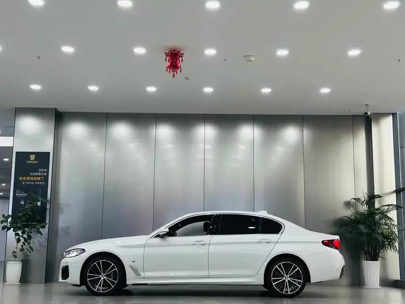 BMW 5 Series 2022 Facelift 530Li Leading Model M Sport Package — миниатюра 4