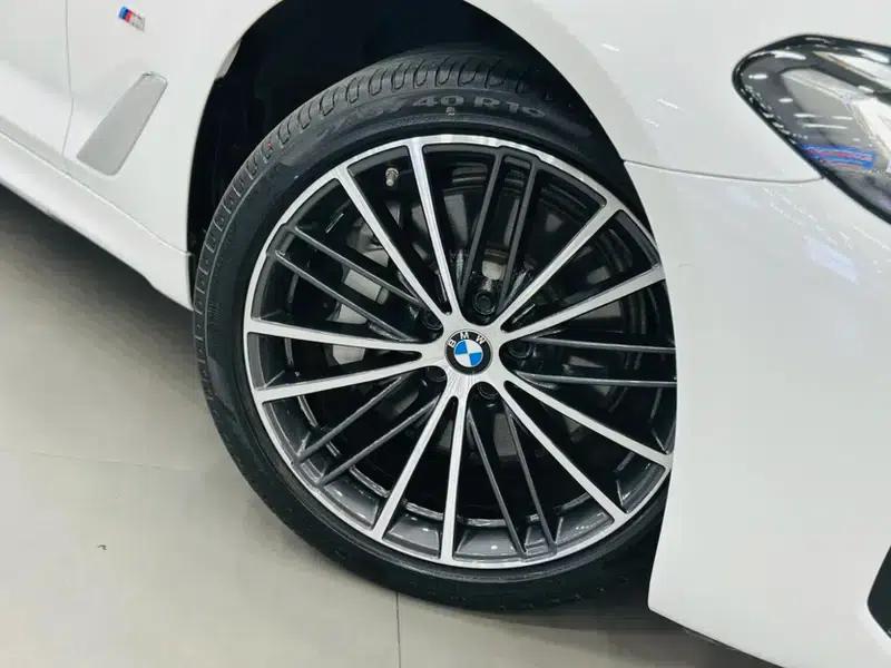 BMW 5 Series 2022 Facelift 530Li Leading Model M Sport Package — миниатюра 9