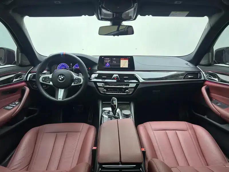 2019 BMW 5 Series 530Li Leading Edition M Sport Package — миниатюра 14