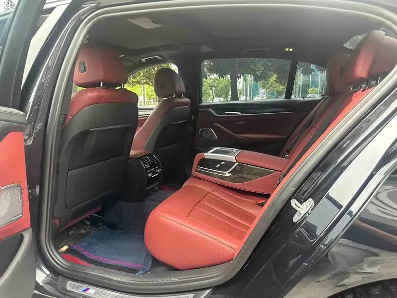 2019 BMW 5 Series Facelift 530Li Luxury M Sport Package — миниатюра 13