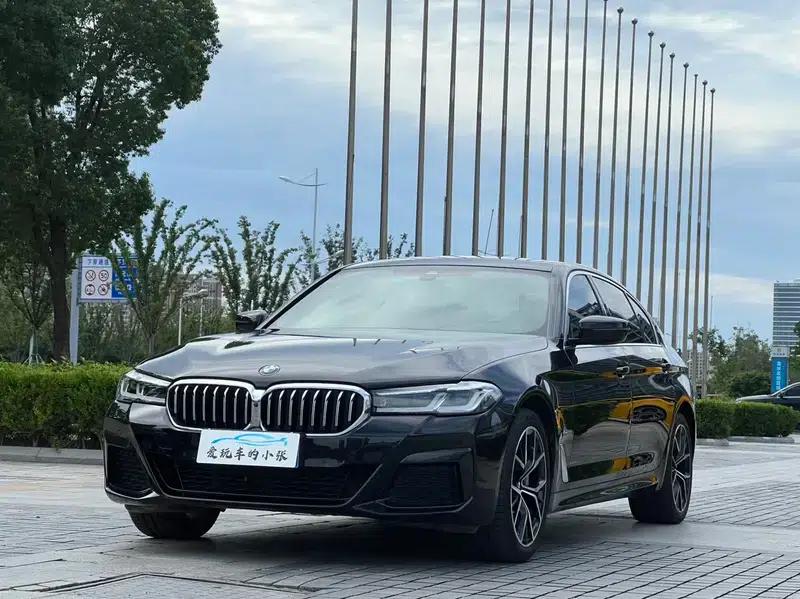 2023 BMW 5 Series 530Li Luxury M Sport Package — миниатюра 1