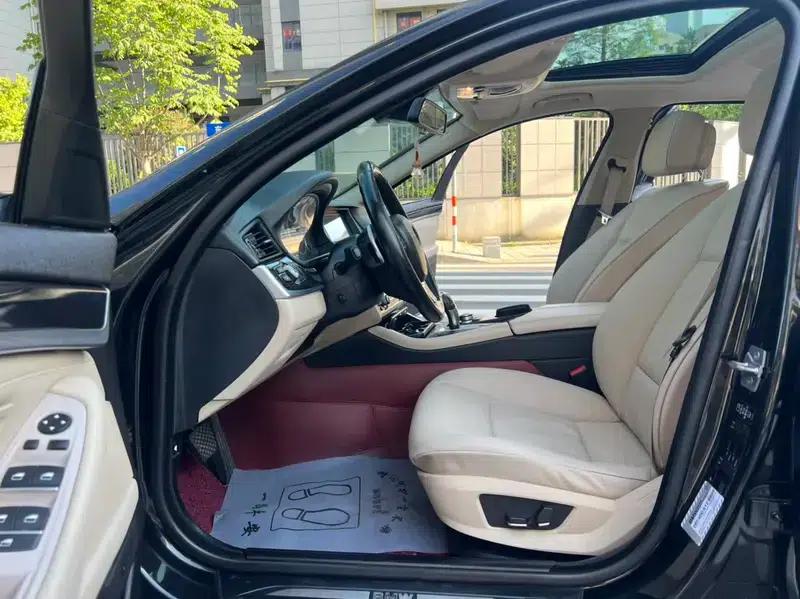 BMW 5 Series 2011 523Li Leading Edition — миниатюра 13