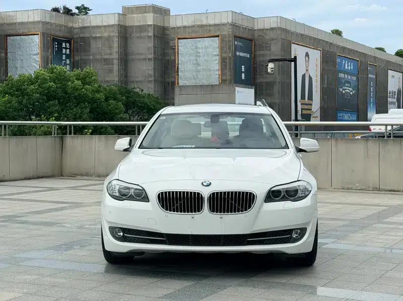 BMW 5 Series 2012 523Li Leading Edition — миниатюра 2