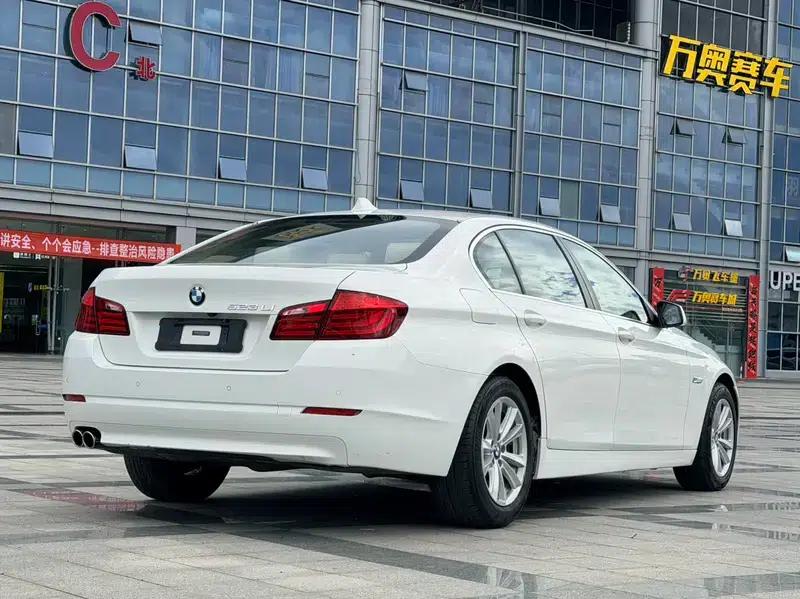BMW 5 Series 2012 523Li Leading Edition — миниатюра 5