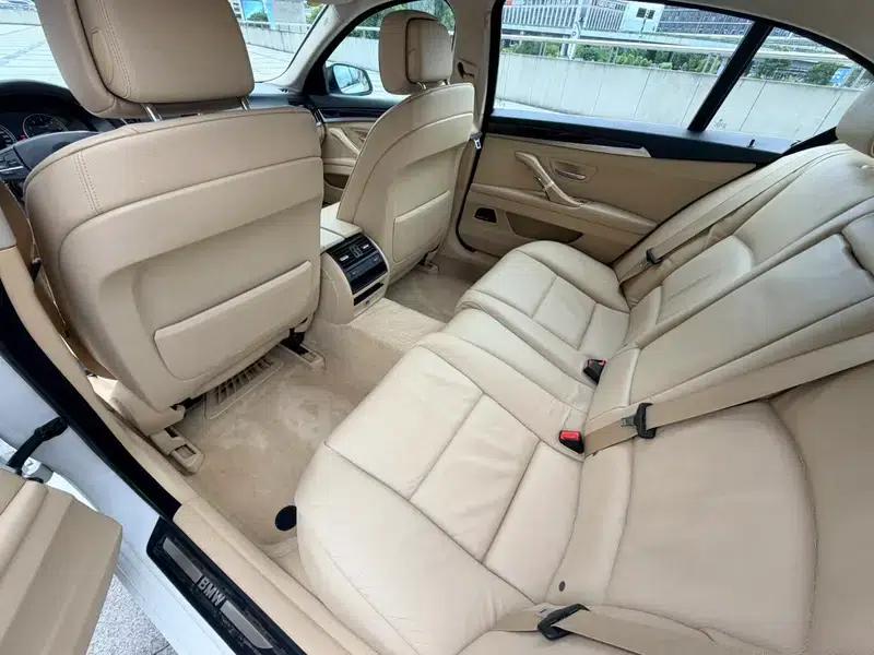 BMW 5 Series 2012 523Li Leading Edition — миниатюра 10