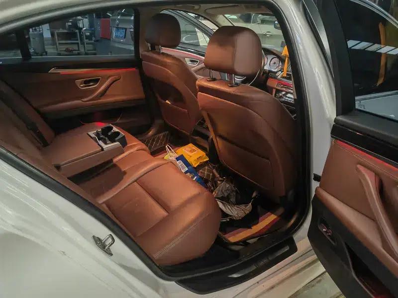 2014 BMW 5 Series 520Li Elegant Edition — миниатюра 21