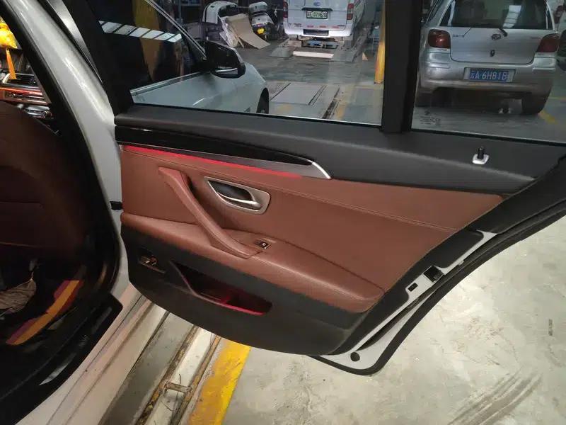 2014 BMW 5 Series 520Li Elegant Edition — миниатюра 22