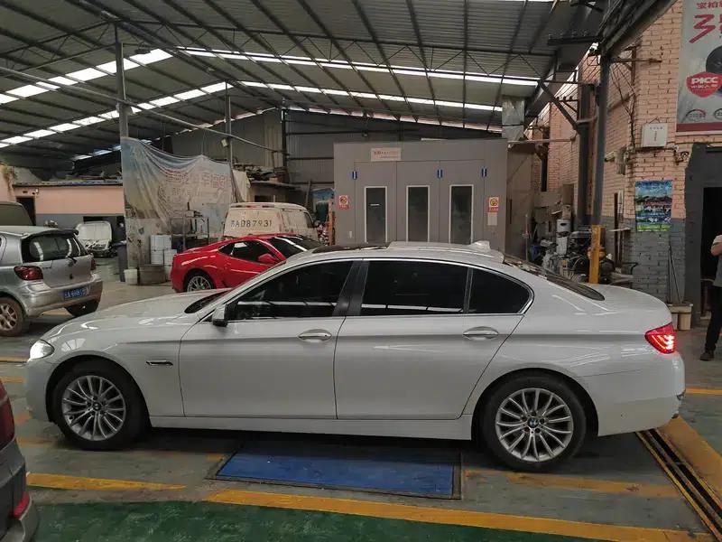 2014 BMW 5 Series 520Li Elegant Edition — миниатюра 4