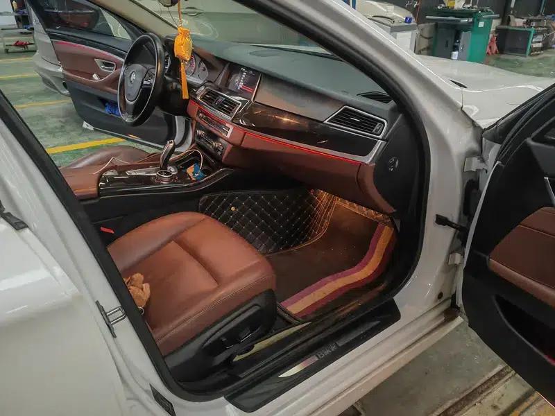 2014 BMW 5 Series 520Li Elegant Edition — миниатюра 9