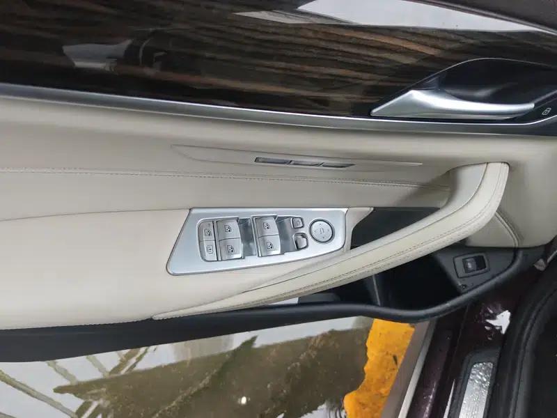 2019 BMW 5 Series 530Li xDrive M Sport Package — миниатюра 15