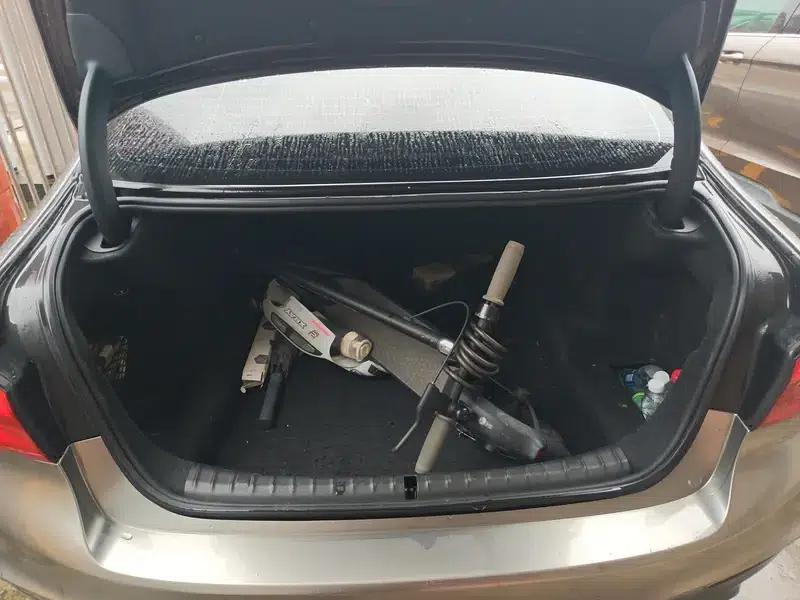 2019 BMW 5 Series 530Li xDrive M Sport Package — миниатюра 21