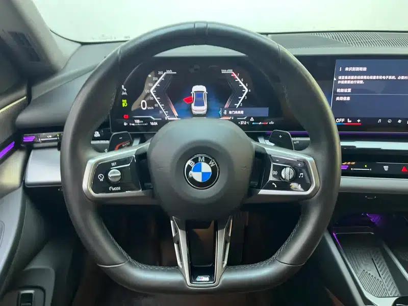 2024 BMW 5 Series 525Li M Sport Package — миниатюра 12