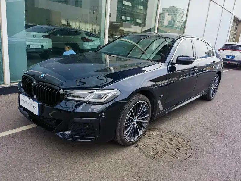 BMW 5 Series 2022 Facelift 530Li Leading Model M Sport Package — миниатюра 1