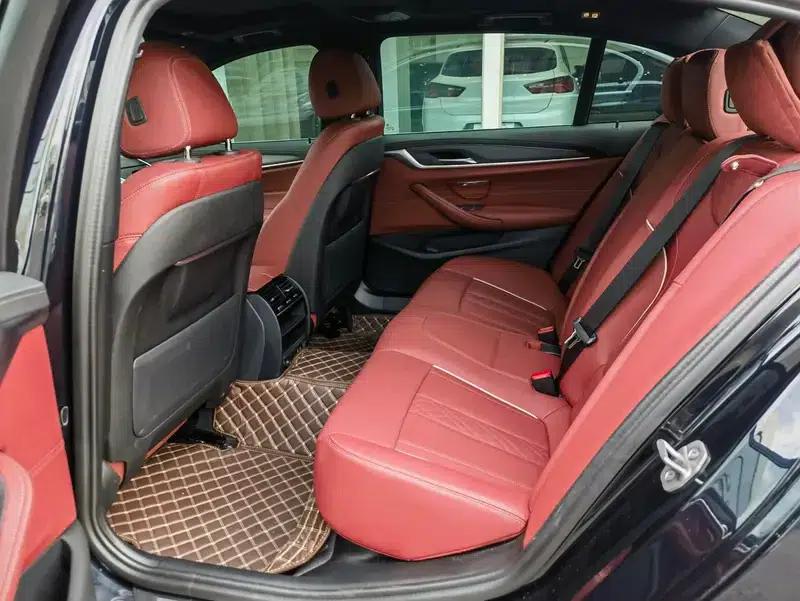 BMW 5 Series 2022 Facelift 530Li Leading Model M Sport Package — миниатюра 9