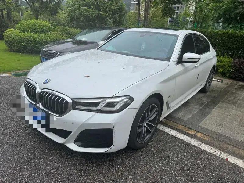 2022 BMW 5 Series 525Li M Sport Package — миниатюра 1