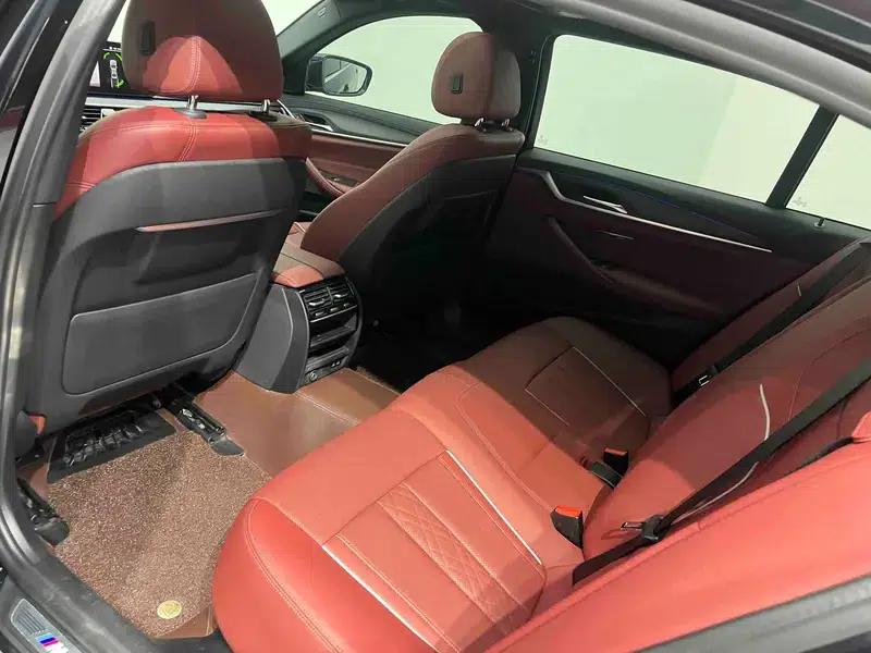 2021 BMW 5 Series 530Li Leading Edition M Sport Package — миниатюра 23