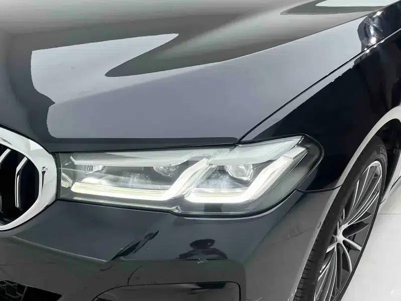2021 BMW 5 Series 530Li Leading Edition M Sport Package — миниатюра 9