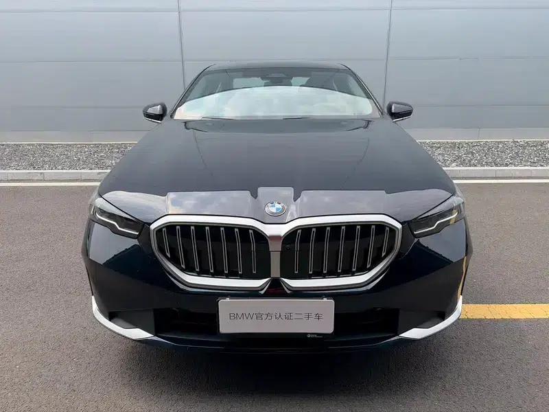 BMW 5 Series 2025 Facelift 530Li Leading Luxury Package — миниатюра 2