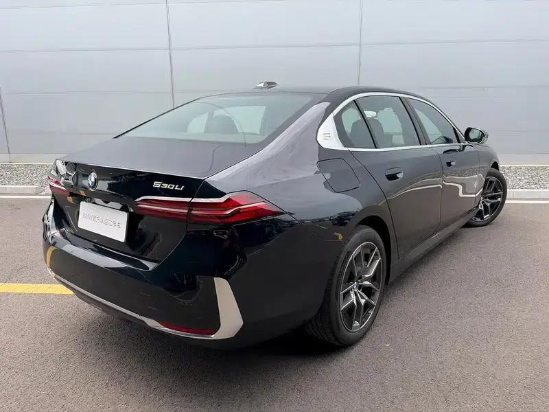BMW 5 Series 2025 Facelift 530Li Leading Luxury Package — миниатюра 5