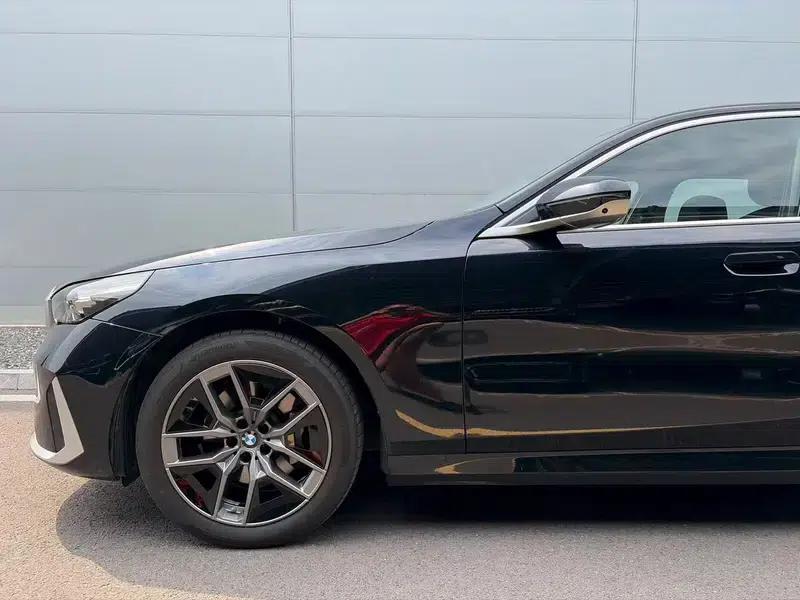 BMW 5 Series 2025 Facelift 530Li Leading Luxury Package — миниатюра 8