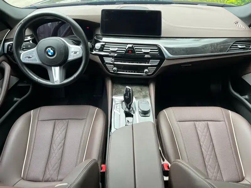 BMW 5 Series 2022 Facelift 525Li M Sport Package — миниатюра 15