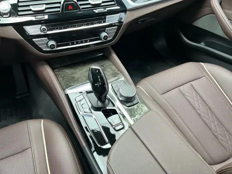 BMW 5 Series 2022 Facelift 525Li M Sport Package — миниатюра 18