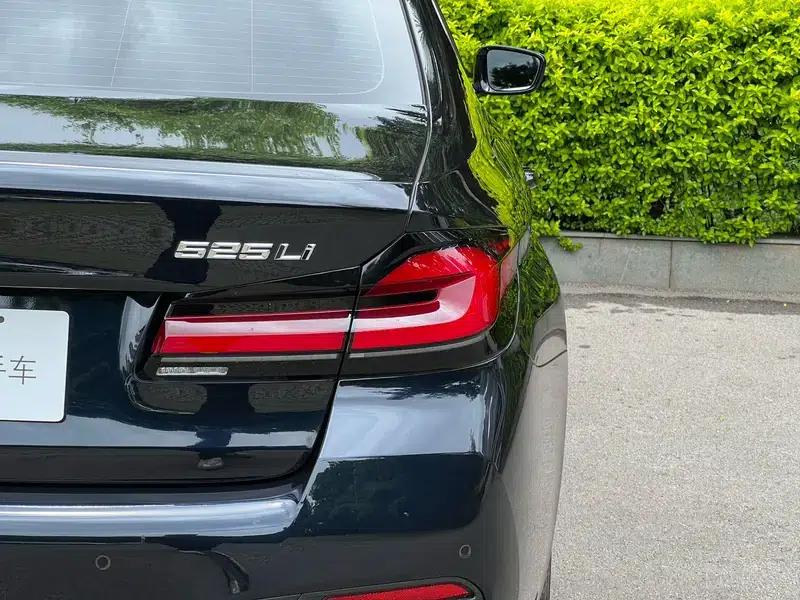 BMW 5 Series 2022 Facelift 525Li M Sport Package — миниатюра 9
